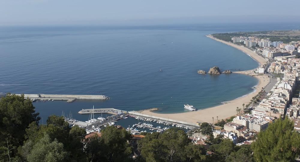 Pierre & Vacances Blanes Playa エクステリア 写真